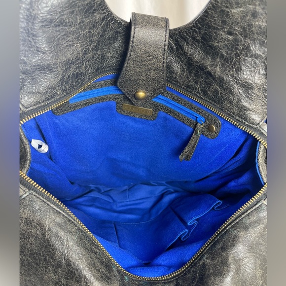 Vintage Isabella Fiore leather skull shoulder bag - Picture 10 of 12